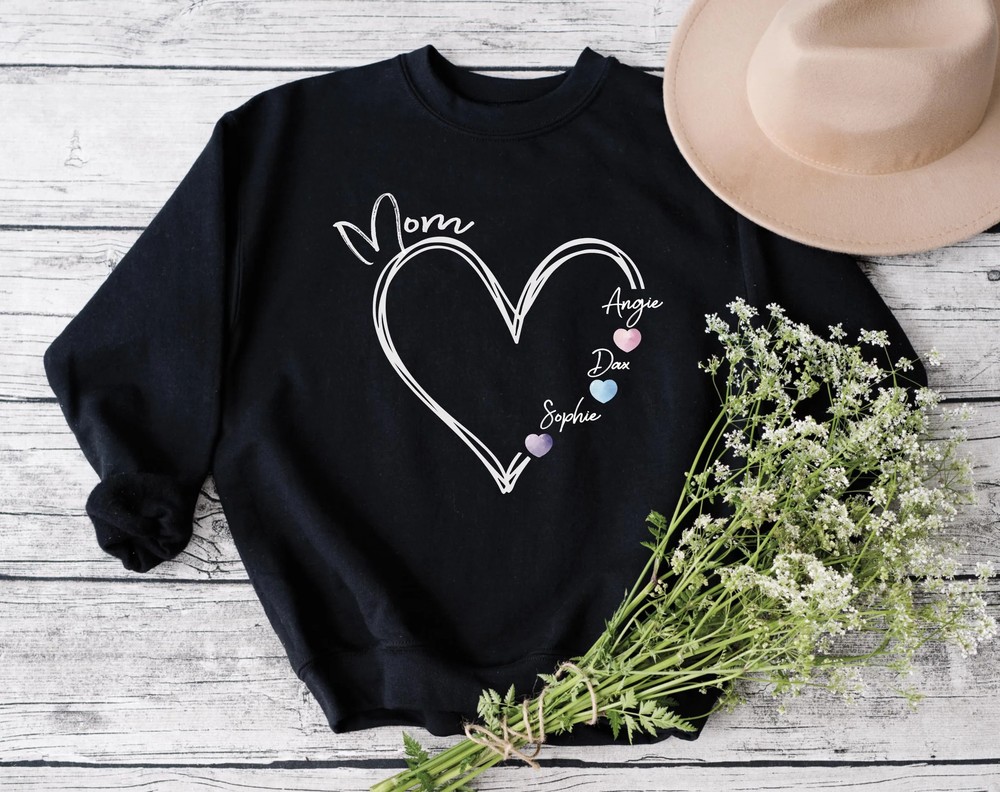 Custom-Mama-Heart-Sweatshirt-Personalized-Mom-Name-Crewneck-Custom-Mama-Heart-Sweatshirt-Personalized-Mom-Name-Crewneck-4 Custom Mama Heart Sweatshirt - Personalized Mom Name Crewneck 3