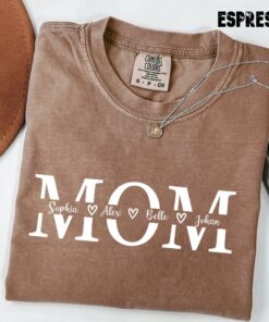Custom Mom Shirt with Children's Names - Personalized Mama Gift